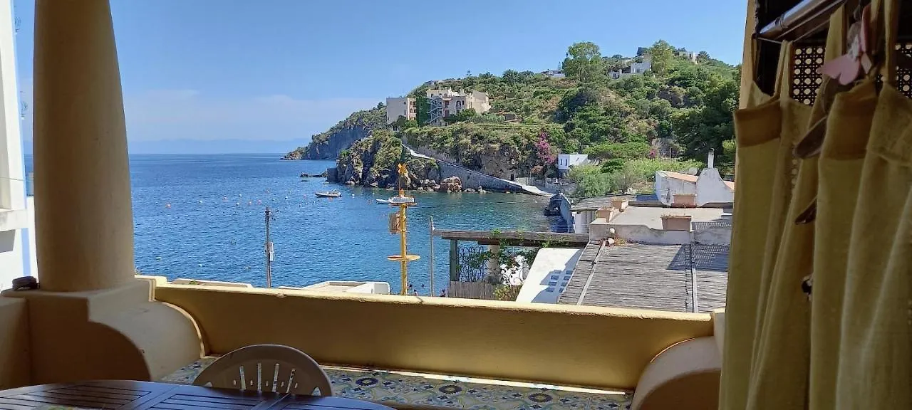 Casa Vacanze Lipari Da Sergio Spiaggia Sotto Casa
