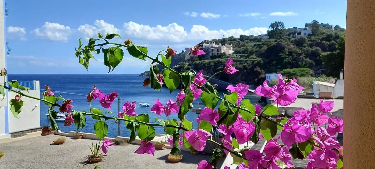 Casa Vacanze Lipari Da Sergio Spiaggia Sotto Casa contacts